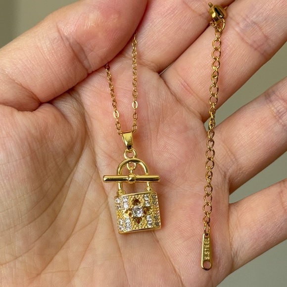 18K  Gold Plated Elegant Necklace and Padlock Pendant with Zirconia 💎 - Picture 6 of 11